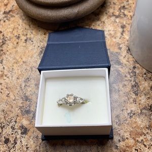 8 mm 2ct fount brilliant